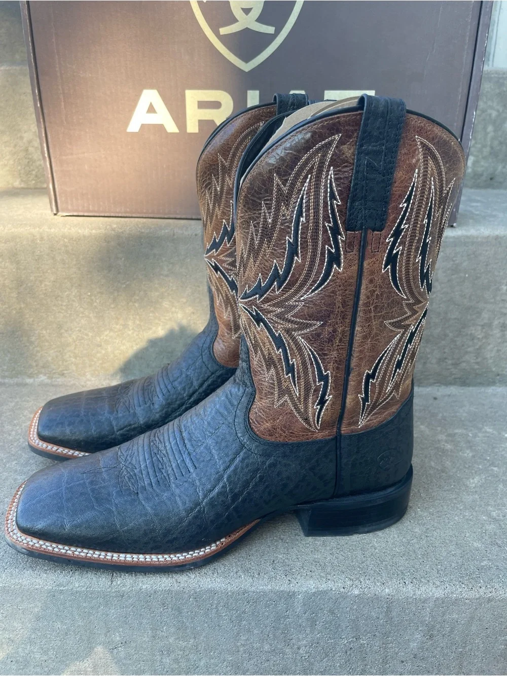 Ariat Men’s Black Tan Arena Rebound Western Rodeo Size 11 D Medium Boots